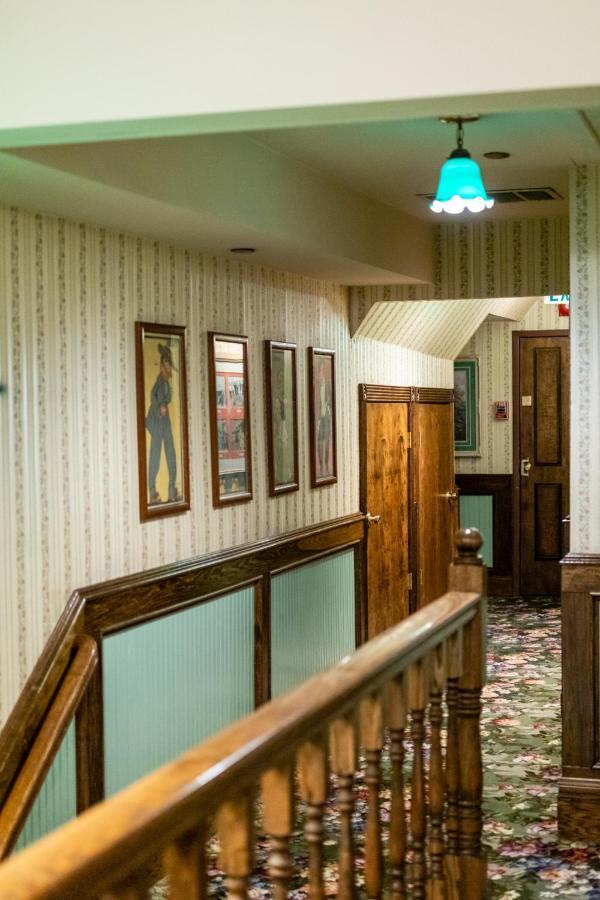 Saddleback Inn At לייק ארוהד מראה חיצוני תמונה